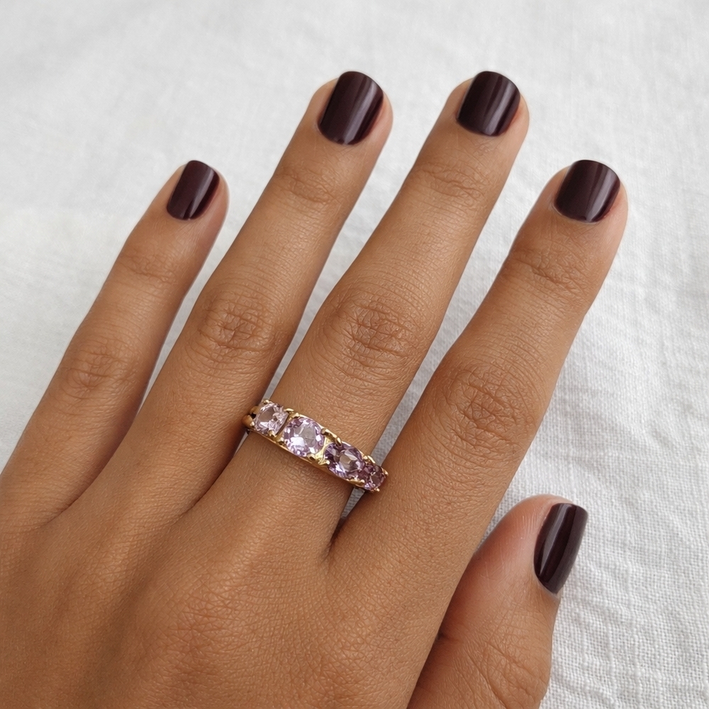 Amethyst Ring 7.75 Silver 925 Golden Tone 4 Light Purple Stones Dainty Delicate